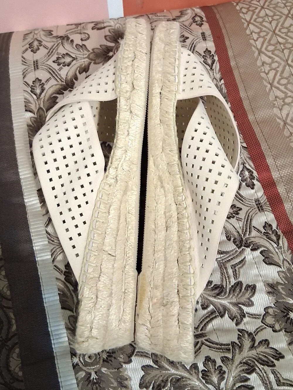 Dolce‎ Vita Cream Perforated Crossband Espadrille Sandals Leather 8.5 Platform